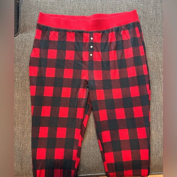 Buffalo Plaid Thermal Pajama Set - Picture 2 of 6